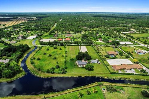 17652 Shetland Ln, Town Of Loxahatchee Groves FL  33470-3948 exterior