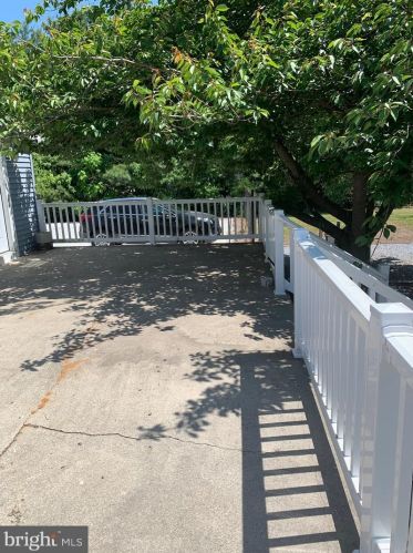 221 Monroeville Rd, Swedesboro NJ  08085-3450 exterior