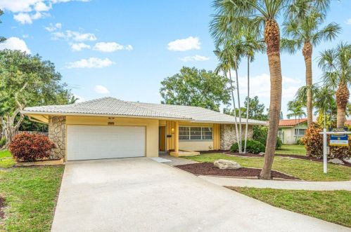 2929 Banyan Rd, Boca Raton, FL 33432-8210