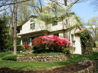 78 Rockaway Dr, Boonton, NJ 07005-9113