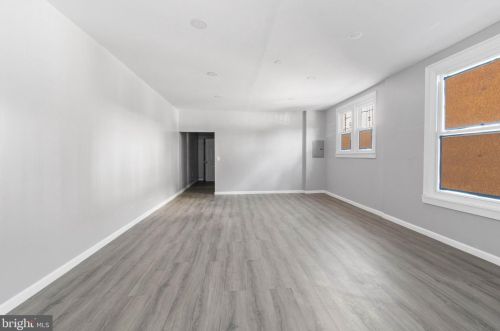 125 Chew Ave, Philadelphia PA 19120-0025 exterior