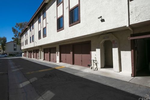18145 American Beauty Dr, Santa Clarita CA  91387-2921 exterior