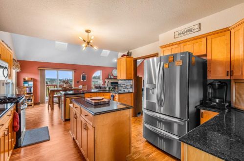 25415 Minnetonka Dr, Kansasville, WI 53139-9747