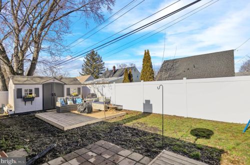 349 Chestnut St, Pottstown PA  19464-5638 exterior