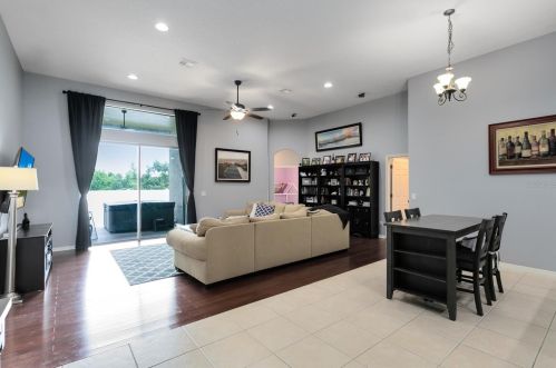 2424 Pond Cove Way, Apopka FL  32712-4886 exterior