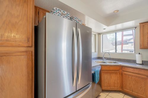 6319 Turquoise Ave, Glendale AZ 85302-1037 exterior