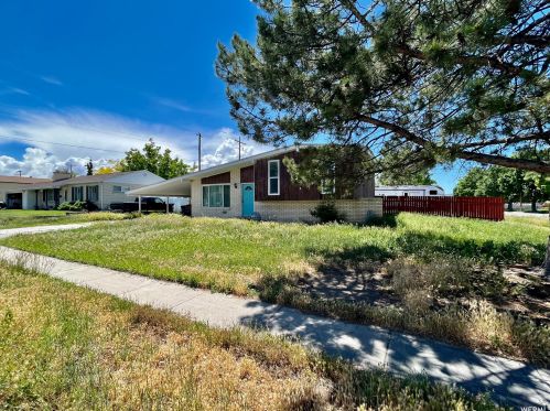 3734 Bannock St, Salt Lake City, UT 84120-3662