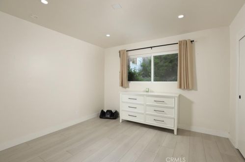 1630 Virden Dr, Glendale CA  91208-2722 exterior