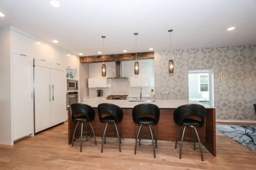 2872 Erie Ave, Cincinnati OH 45227-2735 exterior