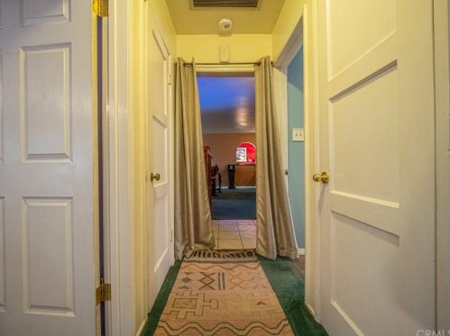 9521 Barkerville Ave, Whittier CA  90605-2915 exterior