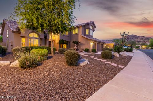 14230 24th Way, Phoenix, AZ 85048-9004