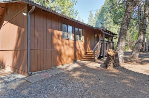 3814 Gold Ridge Trl, Pacific House CA  95726-9740 exterior