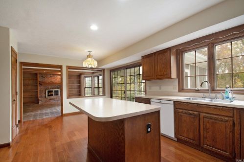 15630 Hunting Ridge Trl, Granger, IN 46530-9073