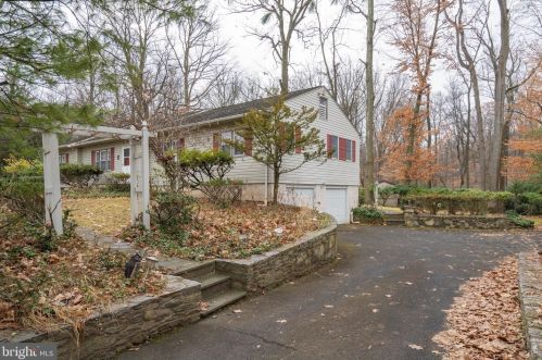 3328 Susquehanna Rd, Dresher, PA 19025-1719
