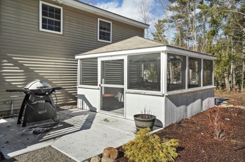 7 Bayou Dr, Raymond NH  03077-2364 exterior
