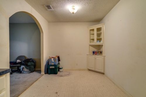706 State St, Terrell, TX 75160-1638