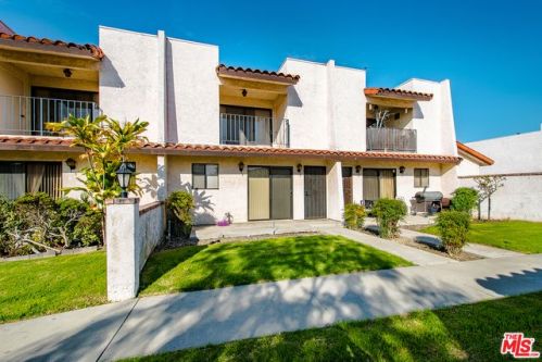17442 Virginia Ave, Bellflower, CA 90706-6491