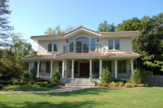 212 Maple St, Englewood, NJ 07631-3630