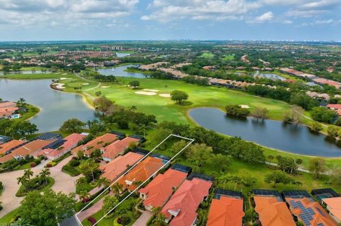 957 Tierra Lago Way, Naples, FL 34119-1801