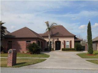 102 Anzalone Dr, Broussard, LA 70518-4785