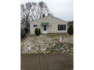 3414 Ctr Dr, Cleveland OH  44134-4613 exterior