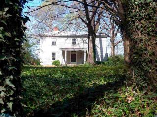 185 Broomfield Ln, Scottsville, VA 24590-3936