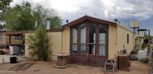 3244 Wyatt St, Tucson, AZ 85706-7740