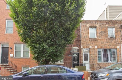 1806 Manton St, Philadelphia PA  19146-2923 exterior