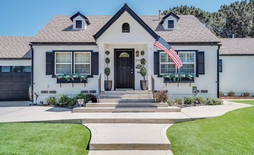 2639 Virginia Dr, National City, CA 91950-7554