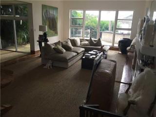 250 Hibiscus Dr, Miami FL  33139-5149 exterior