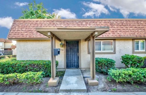 5180 Dover Dr, Buena Park CA  90623-2313 exterior