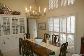 802 Commons Dr, Sacramento CA  95825-6645 exterior