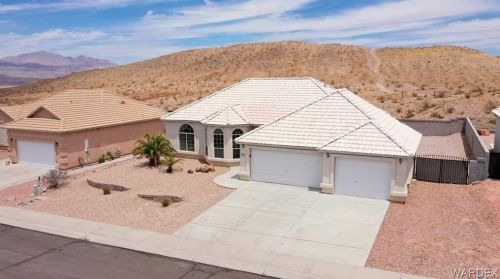 2977 La Paloma Dr, Bullhead City, AZ 86429-5882