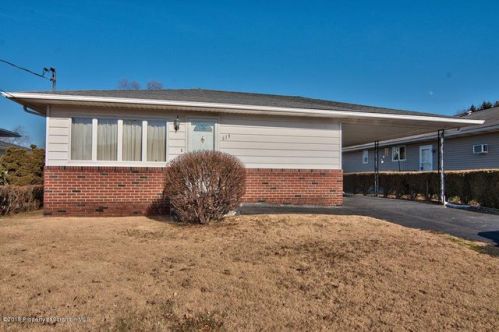 619 Spruce St, Olyphant, PA 18447-1942
