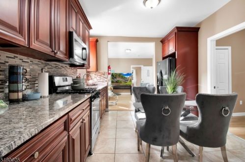 30 Grace St, Irvington NJ  07111-3506 exterior