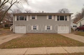 1100 Westwood Dr, Cedar Rapids IA  52405-2122 exterior