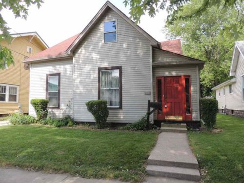 809 Clay St, Frankfort, IN 46041-3182