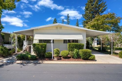 26 Quail Hollow Dr, San Jose, CA 95128-4528