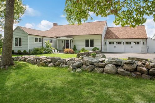 275 Ridgebury Rd, Ridgefield, CT 06877-1410