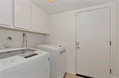 6847 Stone Pine Ct, Chino CA  91710-7414 exterior