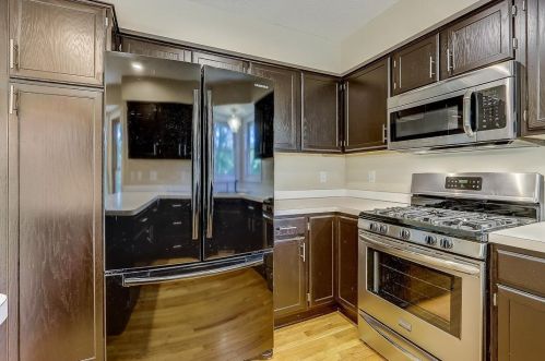 5275 Heath Ave, Saint Paul, MN 55128-3055