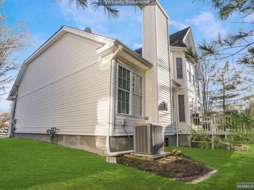 5 River Dell, Oakland NJ  07436-2302 exterior