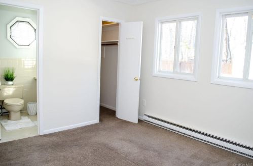 36 Floradan Rd, Tompkins Corners NY  10579-3032 exterior