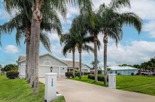 150 Andover Ct, Fort Pierce, FL 34953-6961