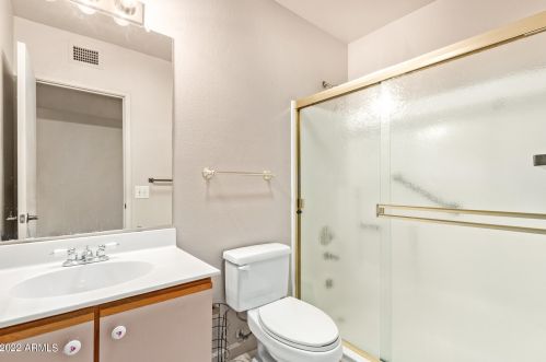 1528 Indian Wells Dr, Chandler AZ  85249-4066 exterior