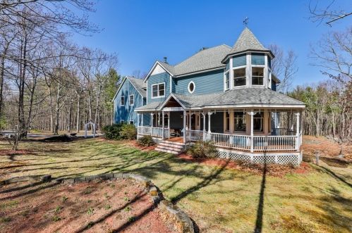 85 Old Shirley Rd, Harvard, MA 01451-1309