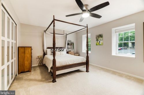 11710 Dry River Ct, Herndon VA  20191-2964 exterior