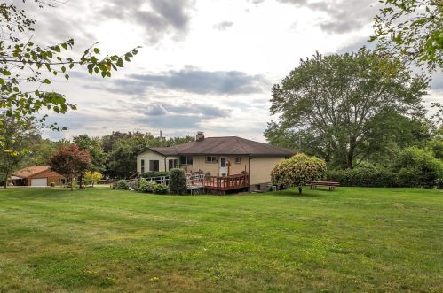 141 High St, Herminie, PA 15637-1105