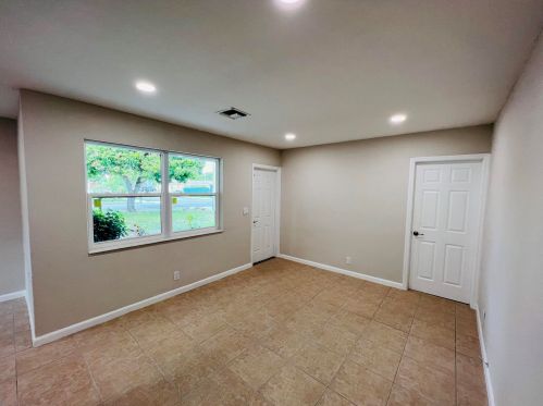 702 2nd St, Delray Beach FL  33483-5418 exterior