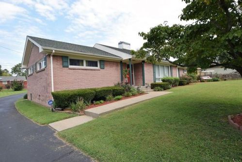 1720 Clarence Dr, Hopkinsville, KY 42240-5032